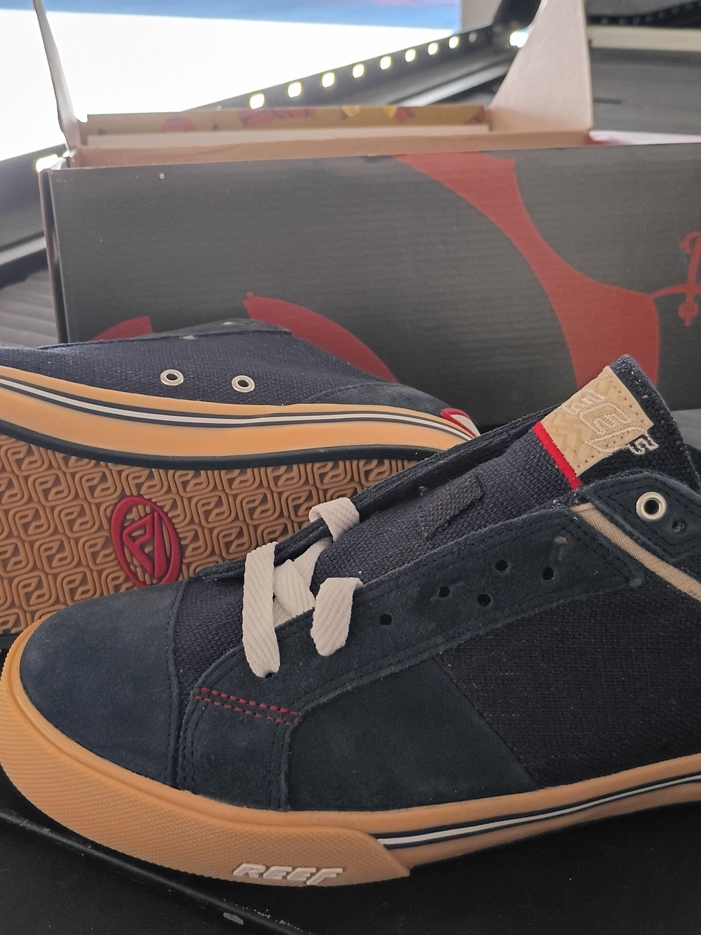 Reef Men's Navy Canvas & Tan Gum Low-Top Sneakers with Red Accent